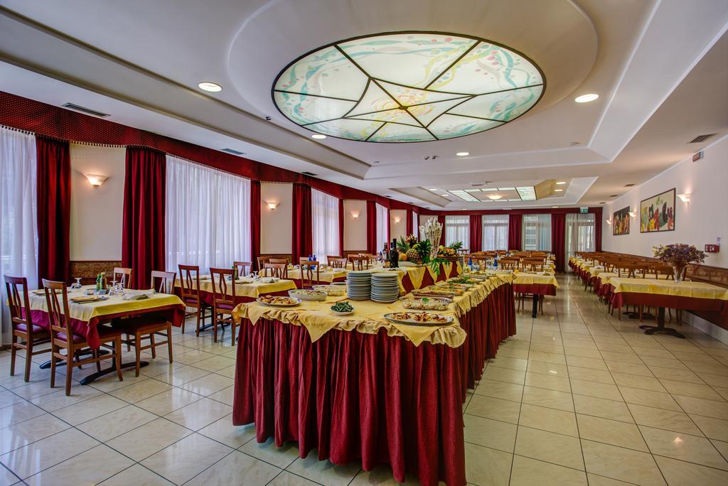 Hotel San Giorgio Milano Marittima Exteriér fotografie