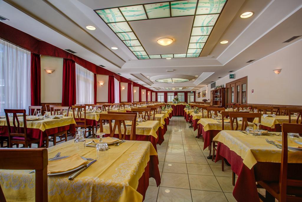 Hotel San Giorgio Milano Marittima Exteriér fotografie