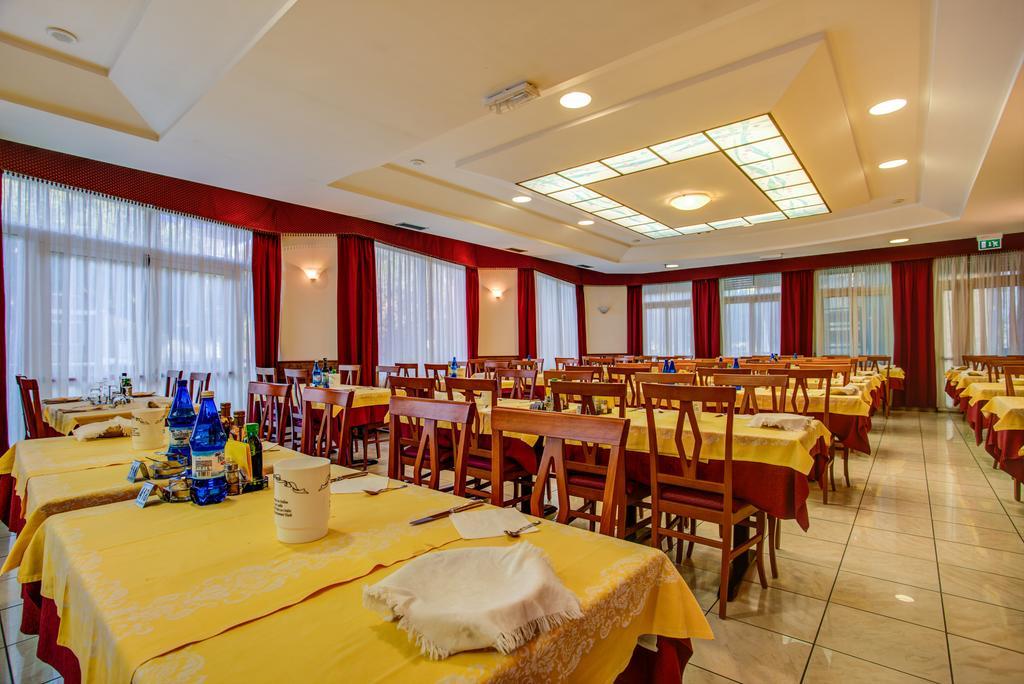 Hotel San Giorgio Milano Marittima Exteriér fotografie